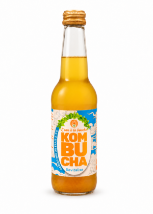 Kombucha Revitalise L’eau à la bouche, bouteille 33 cl sur fond blanc